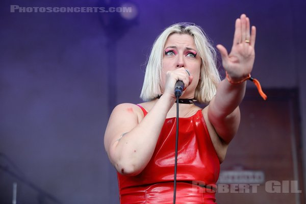BE YOUR OWN PET - 2023-08-27 - SAINT CLOUD - Domaine National - Scene Firestone - Jemina Pearl Abegg